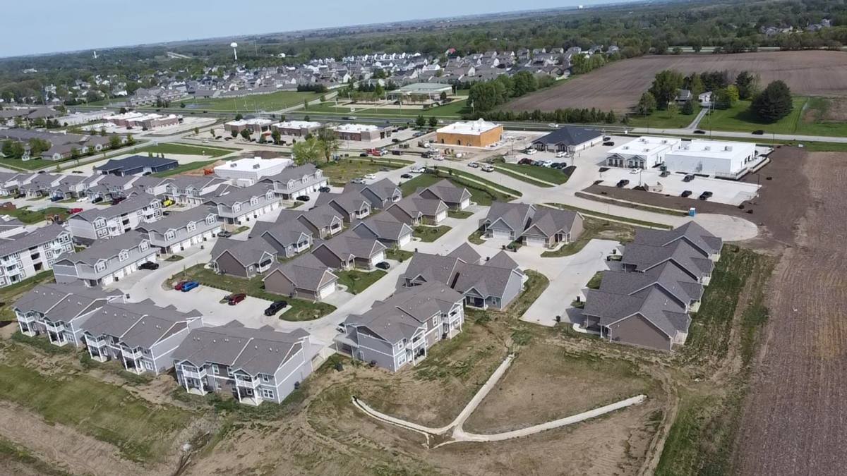 Townhouse for rent at 1850 Vision Court, Mahomet, IL 61853