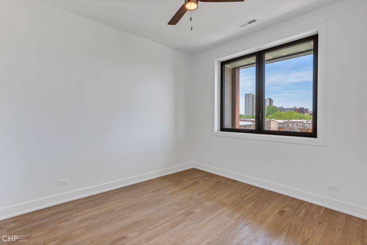 Apartment for rent at 3312 N Halsted St #2F, Chicago, IL 60657