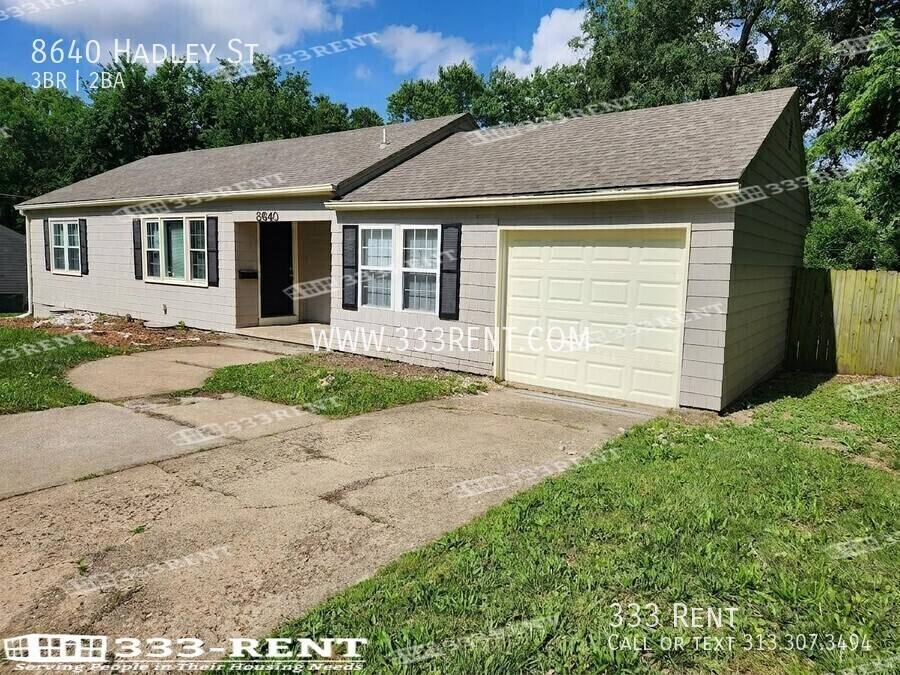 House for rent at 8640 Hadley St, Overland Park, KS 66212