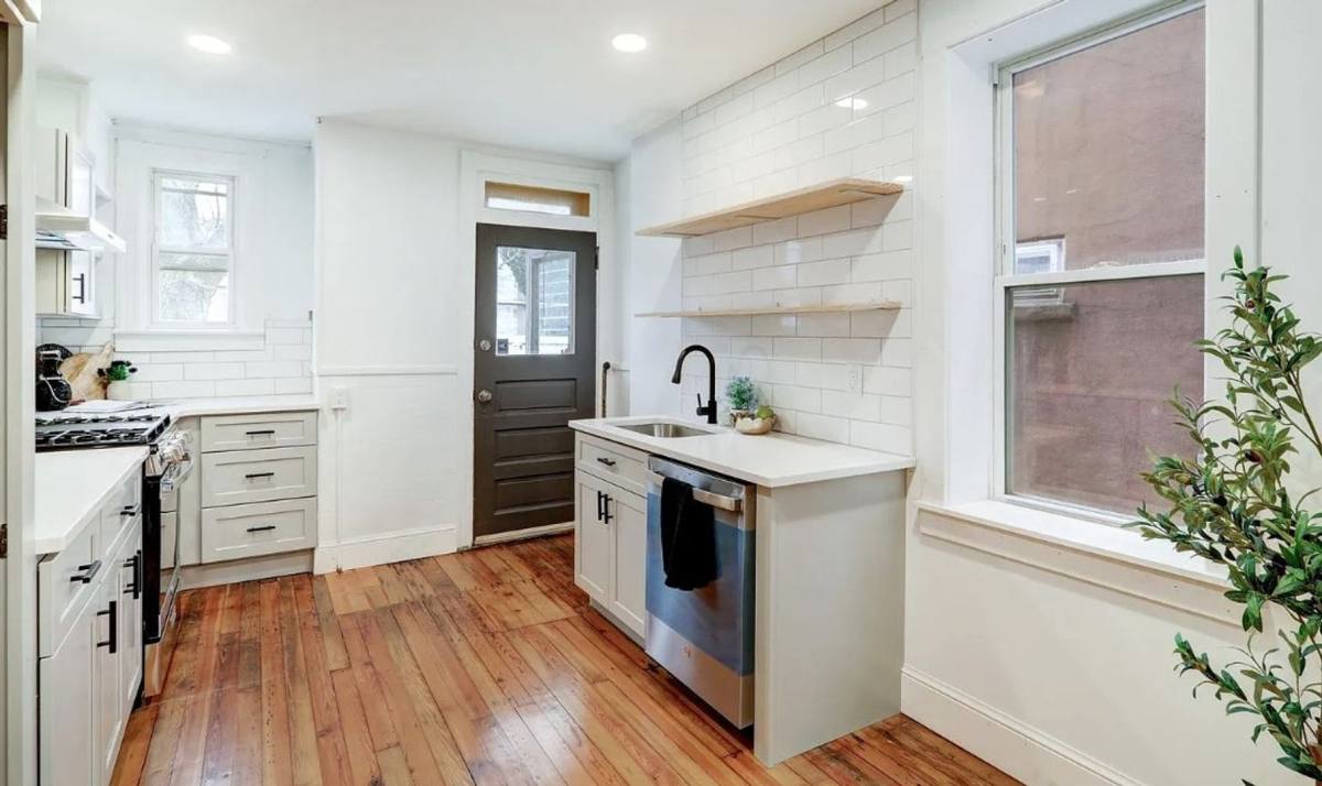 House for rent at 34 W New St, Lancaster, PA 17603