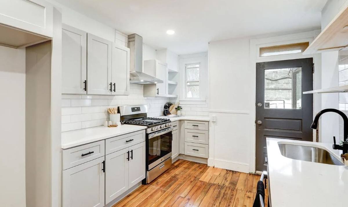 House for rent at 34 W New St, Lancaster, PA 17603