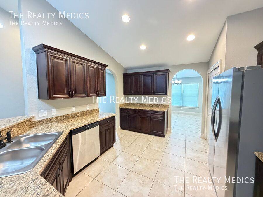House for rent at 334 Malauka Loop, Ocklawaha, FL 32179