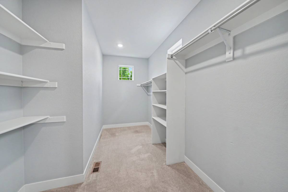 House for rent at 4937 S Addison Way, Aurora, CO 80016