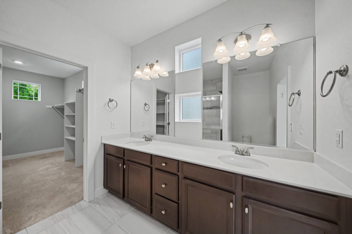 House for rent at 4937 S Addison Way, Aurora, CO 80016