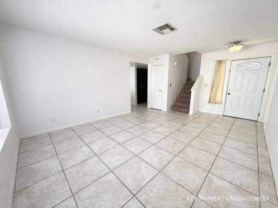 House for rent at 2066 Waverly Circle, Henderson, NV 89014