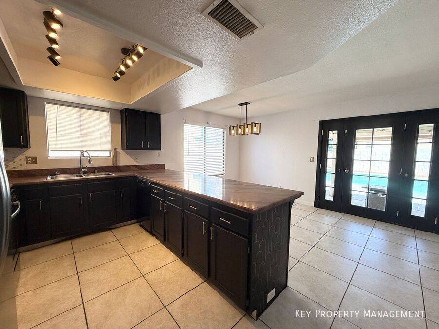 House for rent at 2066 Waverly Circle, Henderson, NV 89014