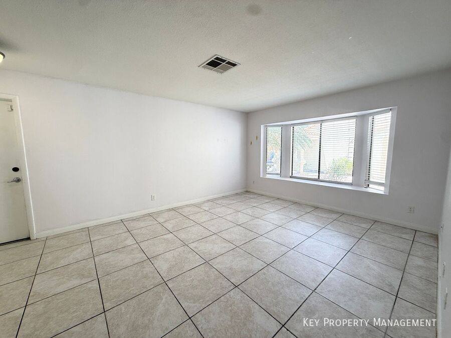 House for rent at 2066 Waverly Circle, Henderson, NV 89014
