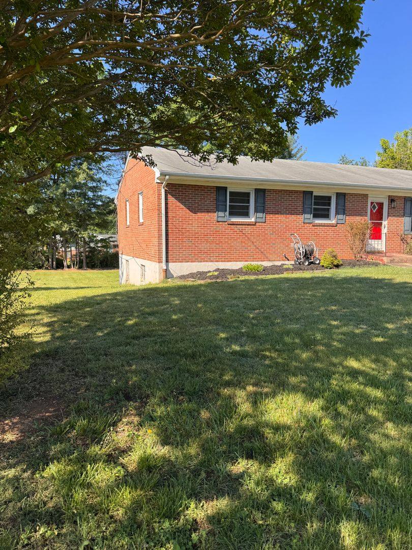 House for rent at 104 Tanzalon Dr, Lynchburg, VA 24502