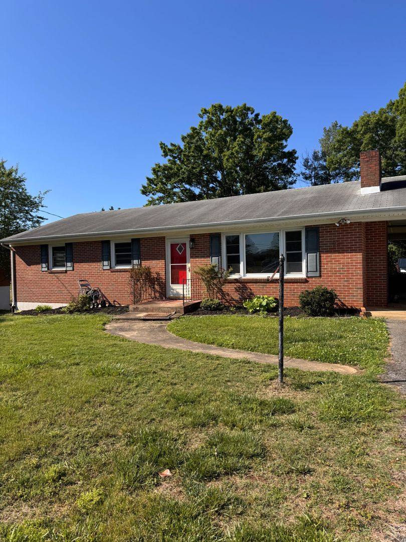 House for rent at 104 Tanzalon Dr, Lynchburg, VA 24502
