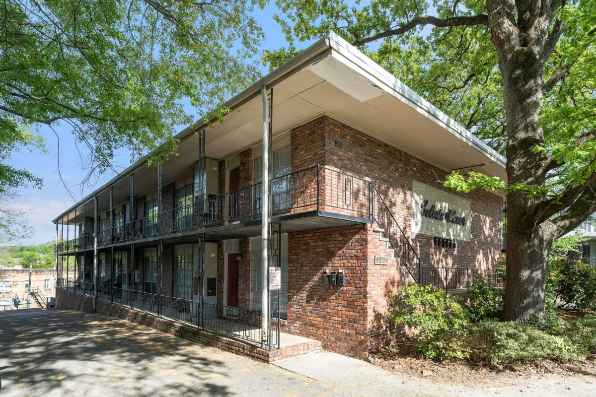 Apartment for rent at 1227 29th St S, Birmingham, AL 35205