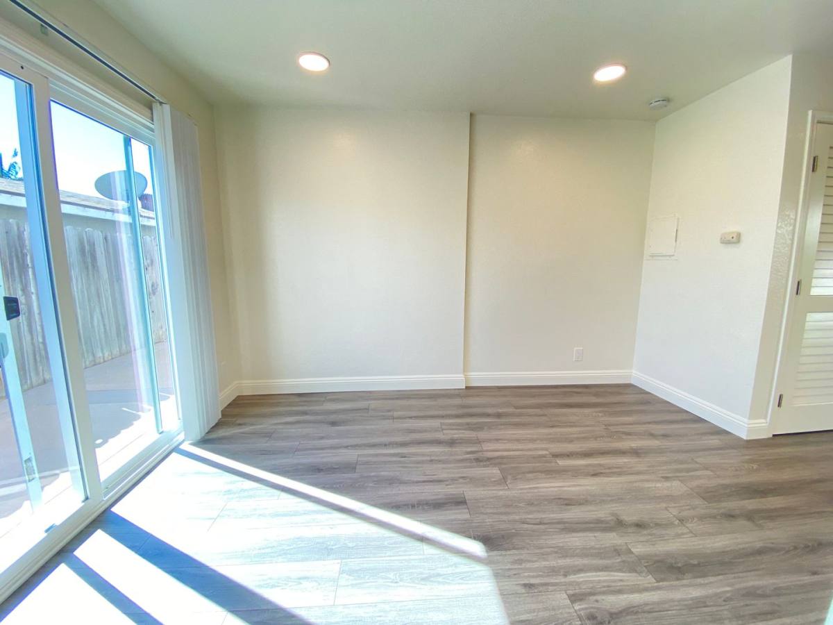 Apartment for rent at 175 E 21st St, Costa Mesa, CA 92627