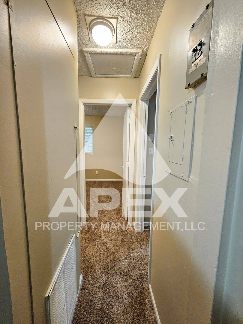 Apartment for rent at 220 Ogle Ave, Knoxville, TN 37920