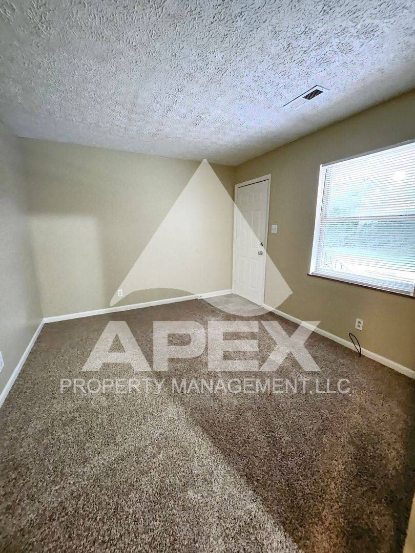Apartment for rent at 220 Ogle Ave, Knoxville, TN 37920