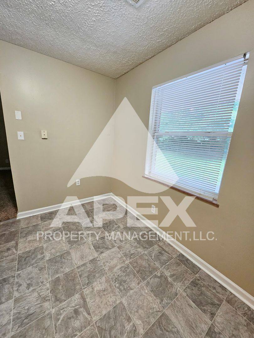 Apartment for rent at 220 Ogle Ave, Knoxville, TN 37920