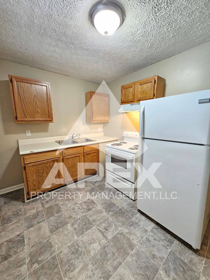 Apartment for rent at 220 Ogle Ave, Knoxville, TN 37920