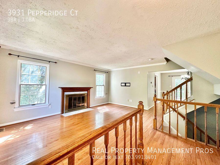 Townhouse for rent at 3931 Pepperidge Court, Woodbridge, VA 22192