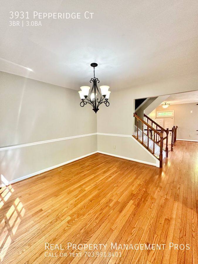 Townhouse for rent at 3931 Pepperidge Court, Woodbridge, VA 22192