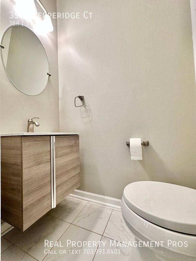 Townhouse for rent at 3931 Pepperidge Court, Woodbridge, VA 22192