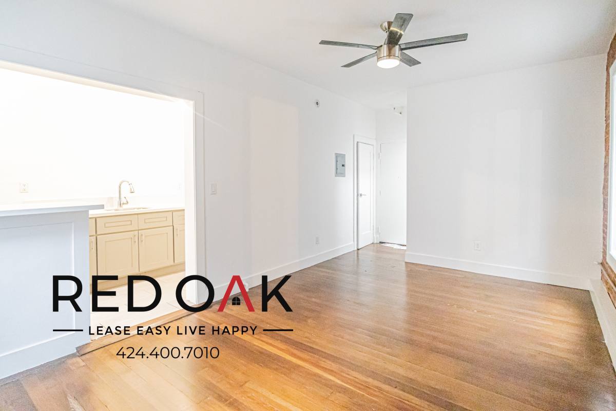 Apartment for rent at 5407 Sierra Vista Ave #106, Los Angeles, CA 90038