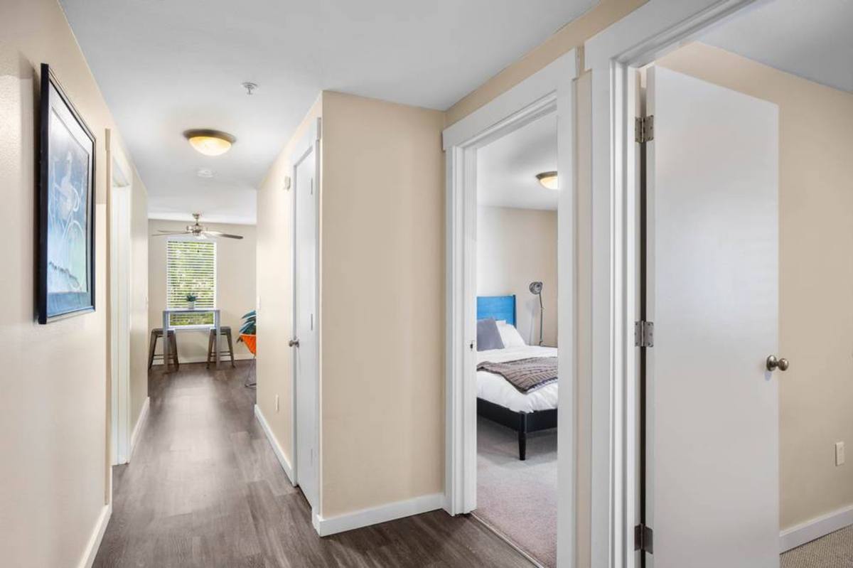 Apartment for rent at 411 10th Ave, Seattle, WA 98122