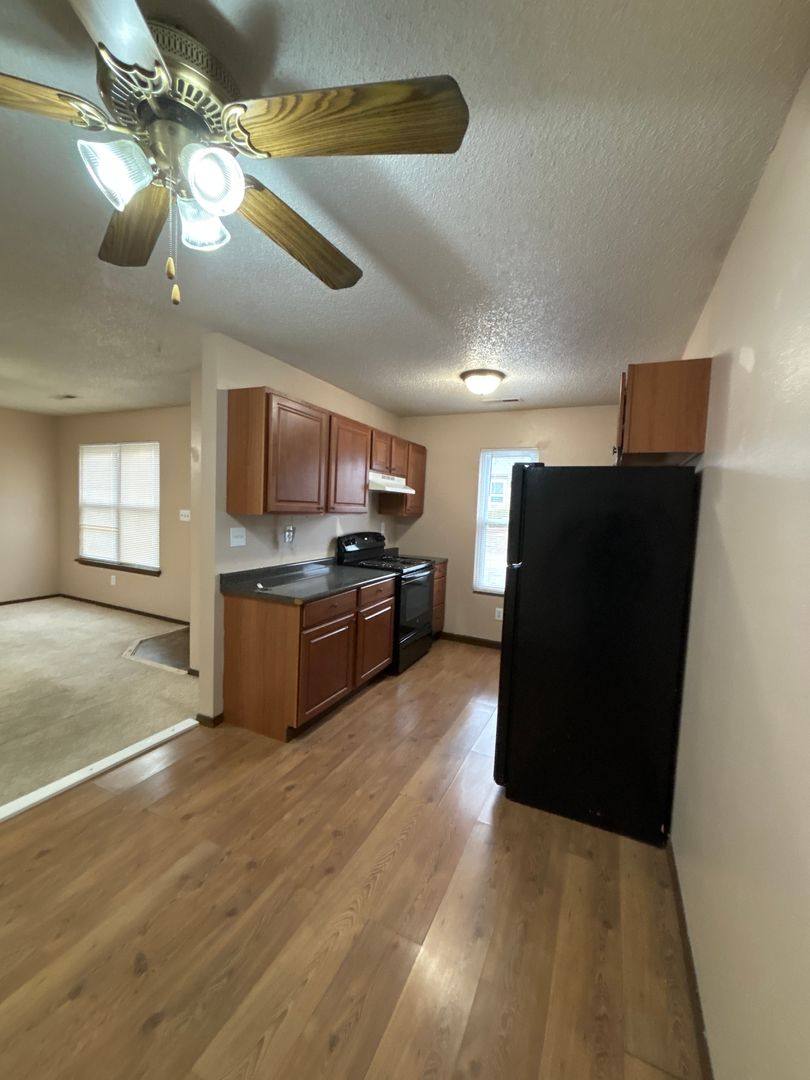 Apartment for rent at 3121 E12th St, Joplin, MO 64801