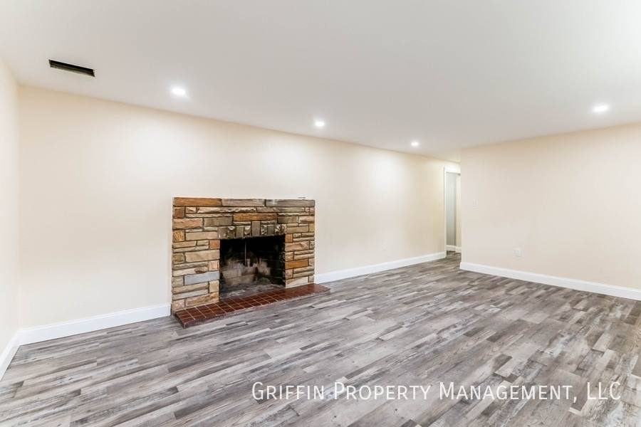 House for rent at 3505 Everest Dr, Temple Hills, MD 20748