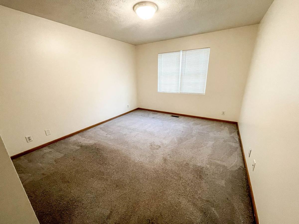 Apartment for rent at 5131 Lowell Ave, Lincoln, NE 68506