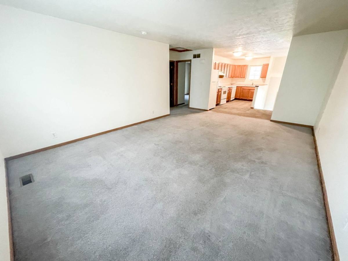Apartment for rent at 5131 Lowell Ave, Lincoln, NE 68506