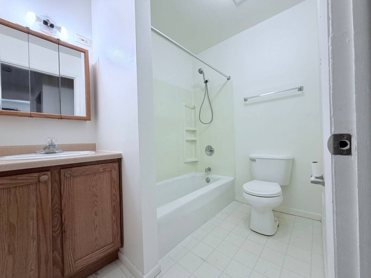 Townhouse for rent at 633 E Monroe Ave #633, Hartford, WI 53027