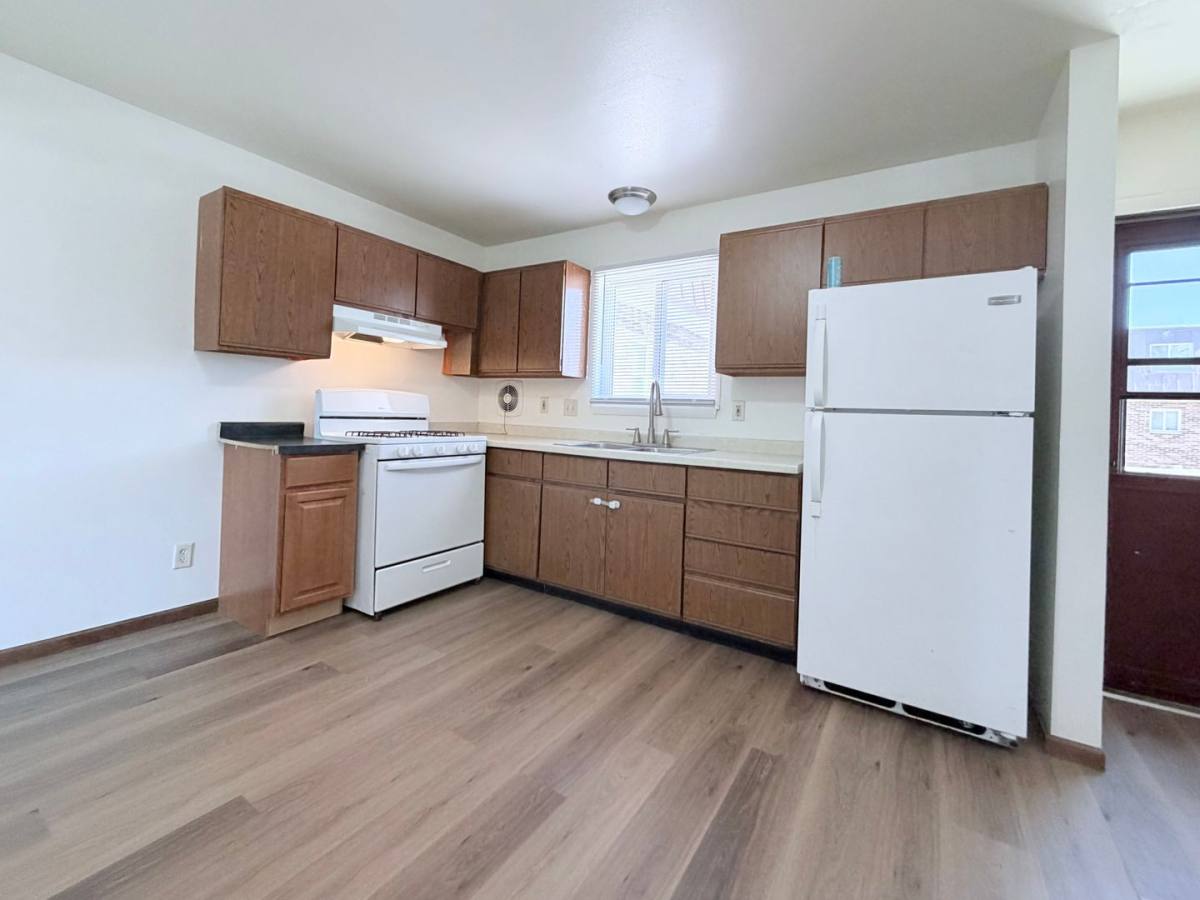 Townhouse for rent at 633 E Monroe Ave #633, Hartford, WI 53027
