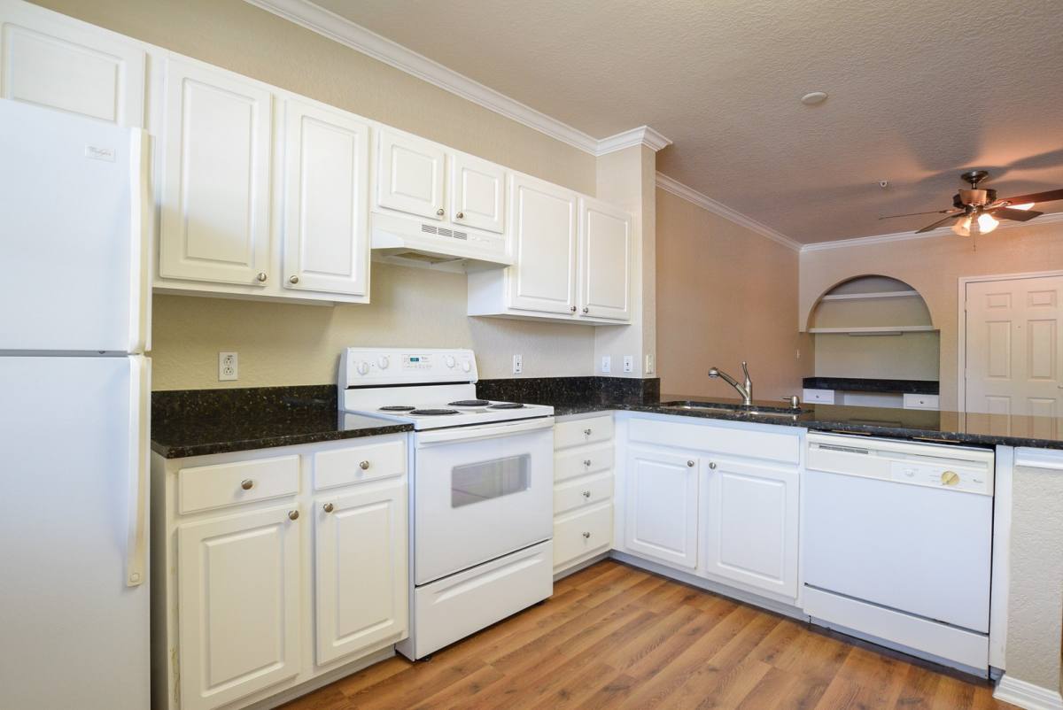 Condo for rent at 911 N Orange Ave, Orlando, FL 32801