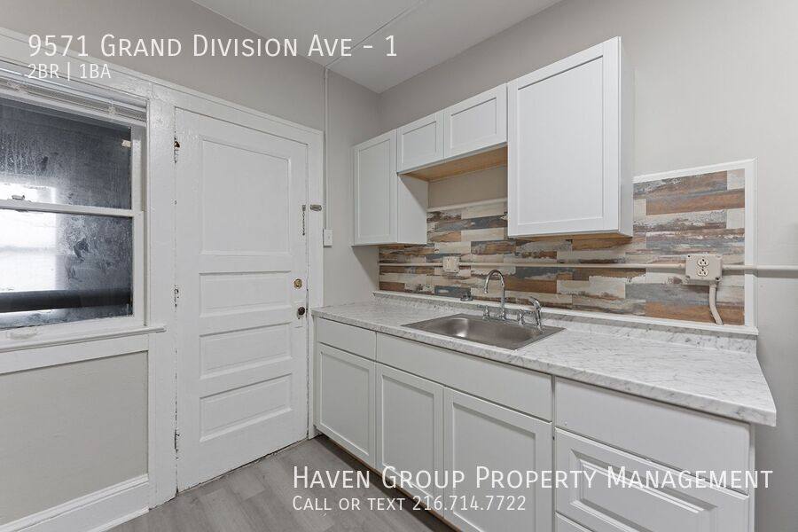 Apartment for rent at 9571 Grand Division Ave #1, Cleveland, OH 44125