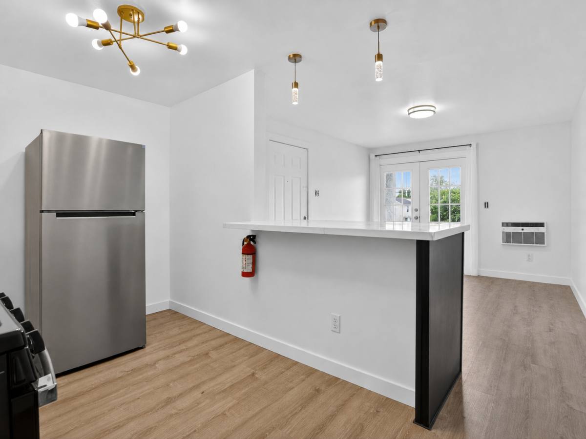 Apartment for rent at 424 N Black Horse Pike, Runnemede, NJ 08078