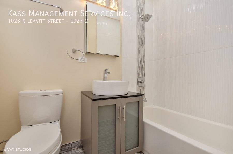 Apartment for rent at 1023 N Leavitt St #2, Chicago, IL 60622