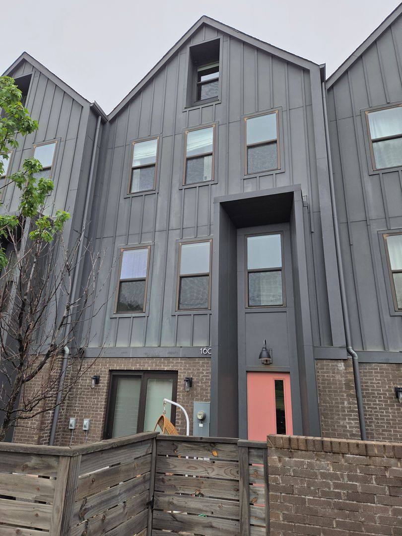 Townhouse for rent at 1609 Parkwood Ave, Charlotte, NC 28205