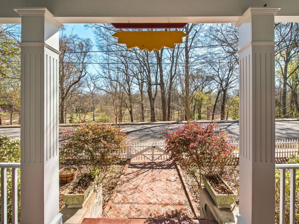 House for rent at 623 Cherokee Ave, Atlanta, GA 30312