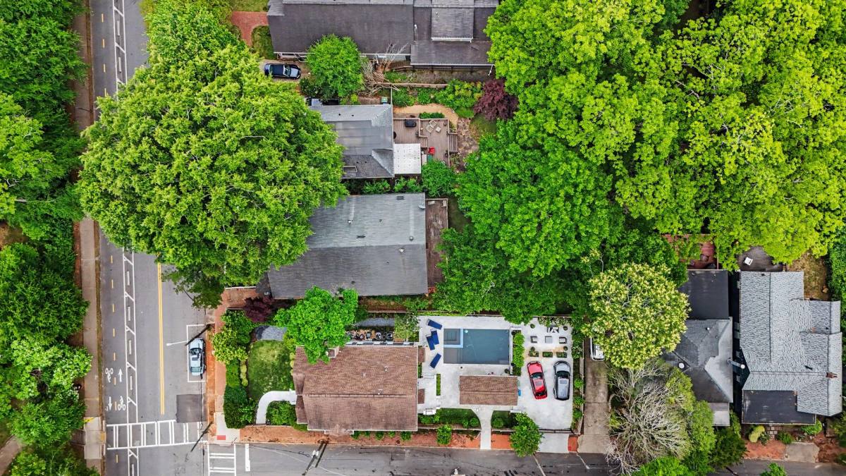 House for rent at 623 Cherokee Ave, Atlanta, GA 30312