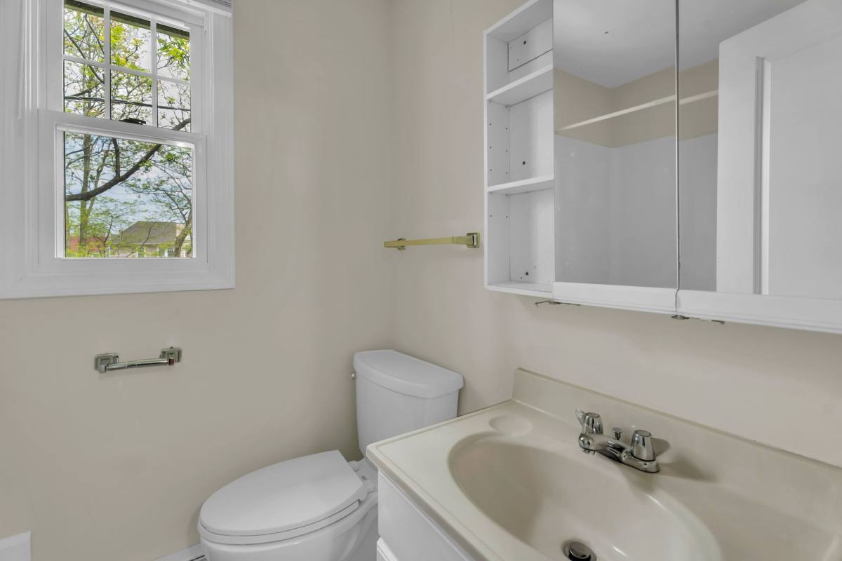 Townhouse for rent at 783 Savin Ave, West Haven, CT 06516