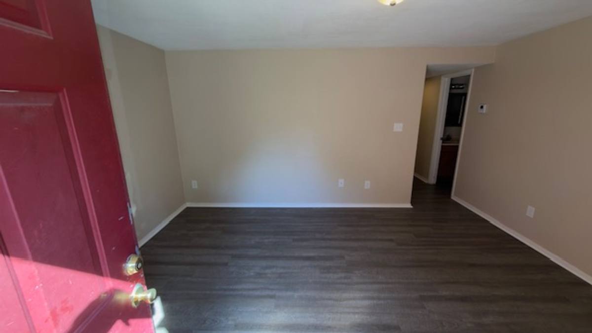 Apartment for rent at 719 Sycamore St, Highland, IL 62249