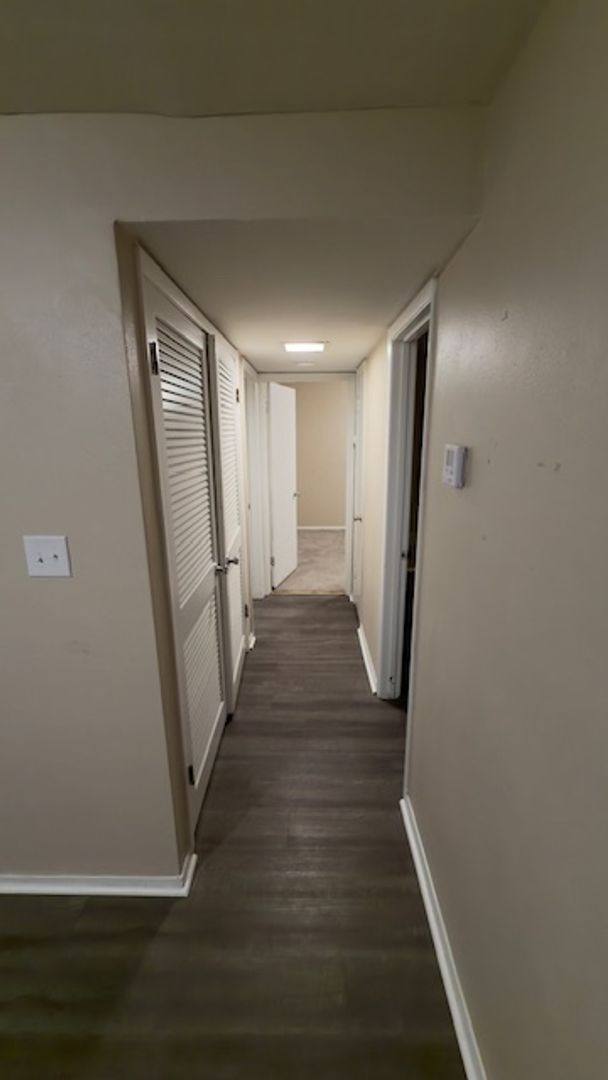 Apartment for rent at 719 Sycamore St, Highland, IL 62249