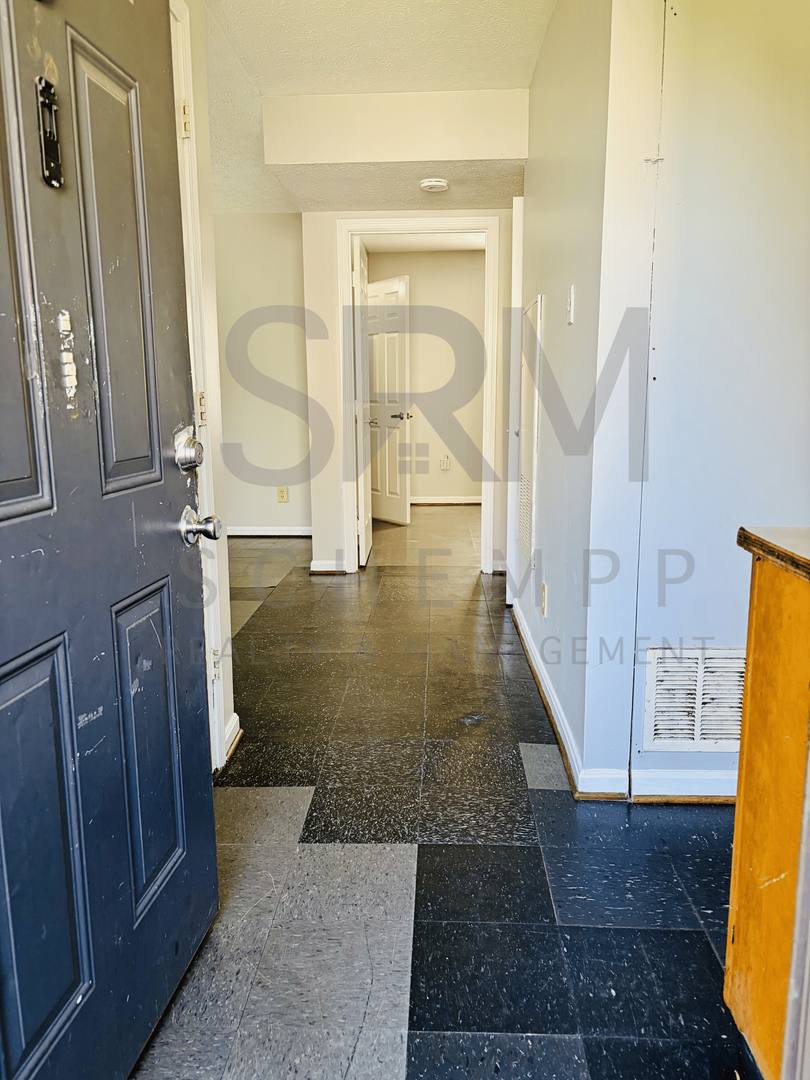 Apartment for rent at 2718 W Jefferson #3, Louisville, KY 40212