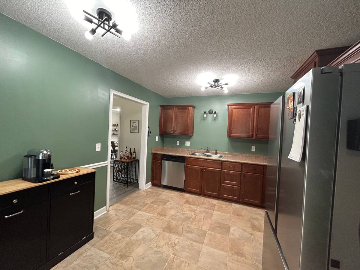 House for rent at 120 Grandview Dr, Hinesville, GA 31313