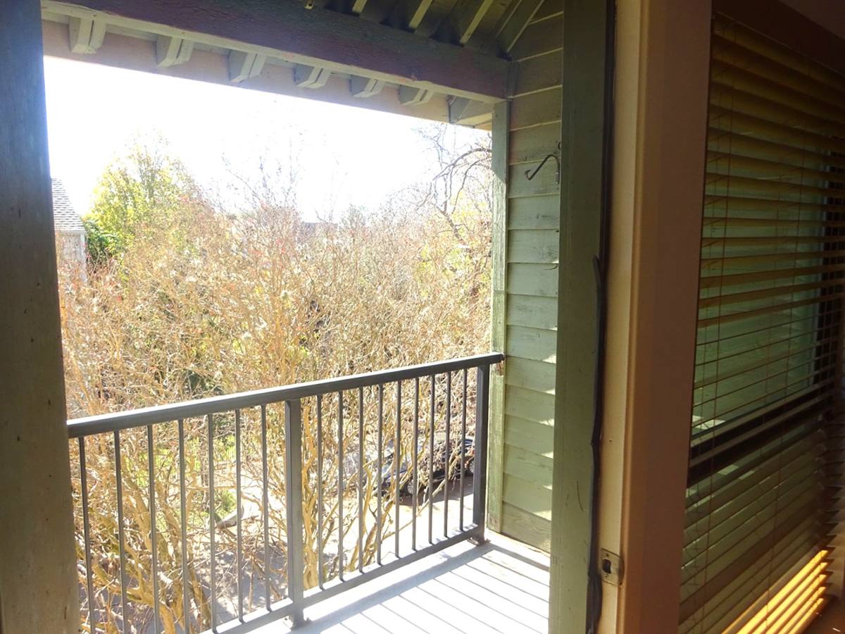 Condo for rent at 101 Stratford St #205, Houston, TX 77006