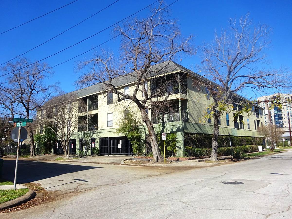 Condo for rent at 101 Stratford St #205, Houston, TX 77006