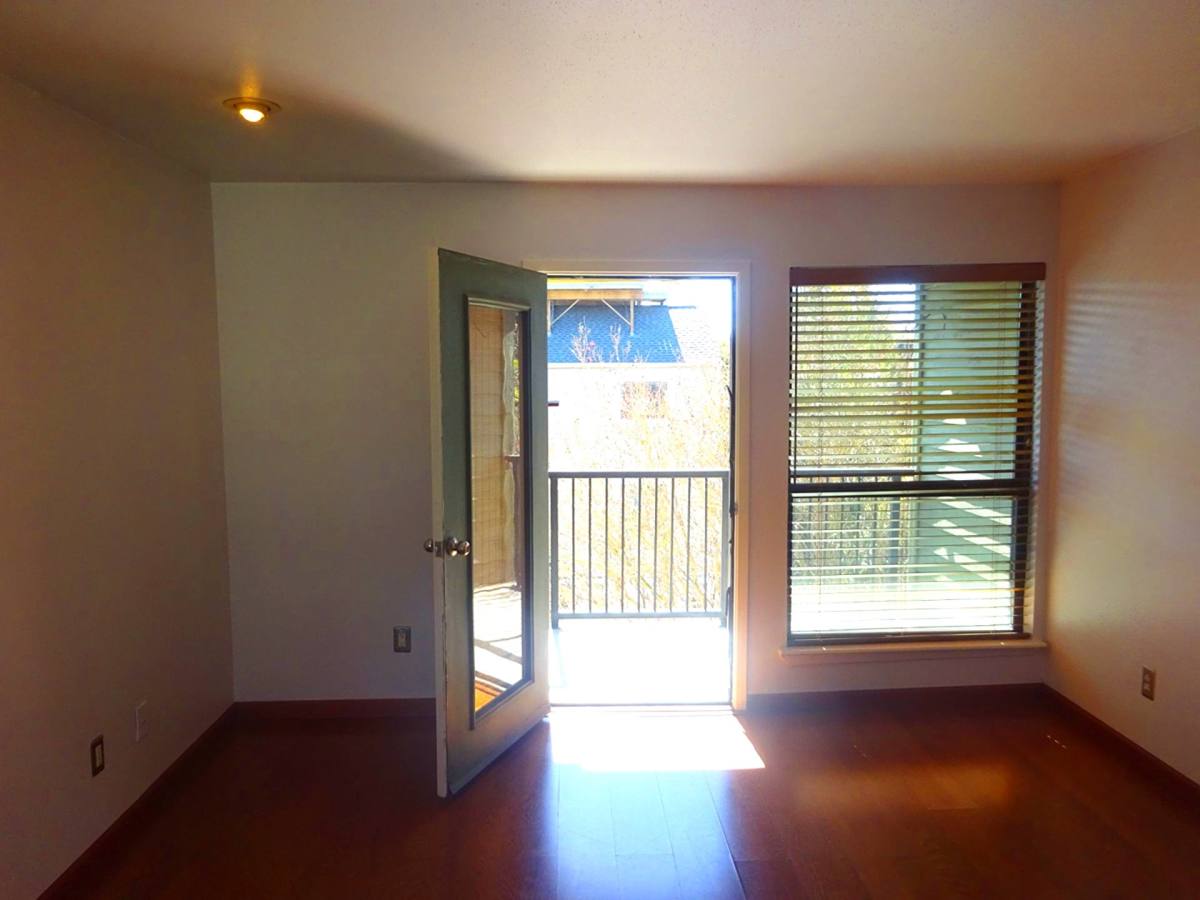 Condo for rent at 101 Stratford St #205, Houston, TX 77006