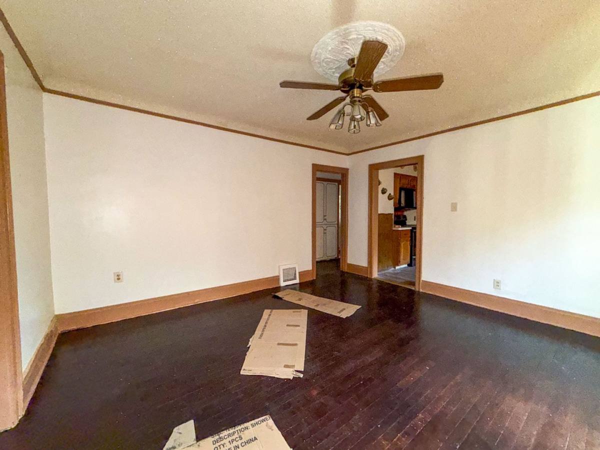 House for rent at 9392 Woodside St, Detroit, MI 48204