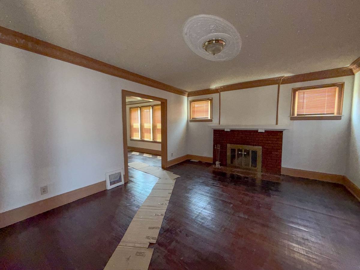 House for rent at 9392 Woodside St, Detroit, MI 48204