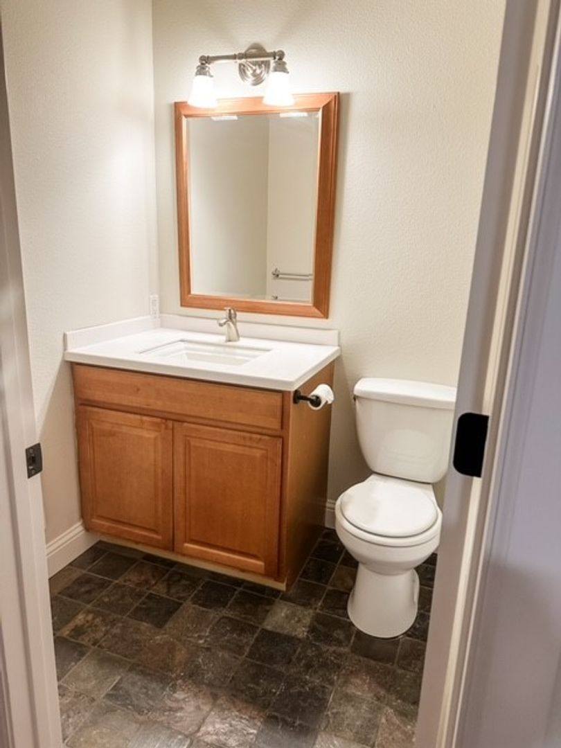 Apartment for rent at 6222 Reid Dr NW, Gig Harbor, WA 98335