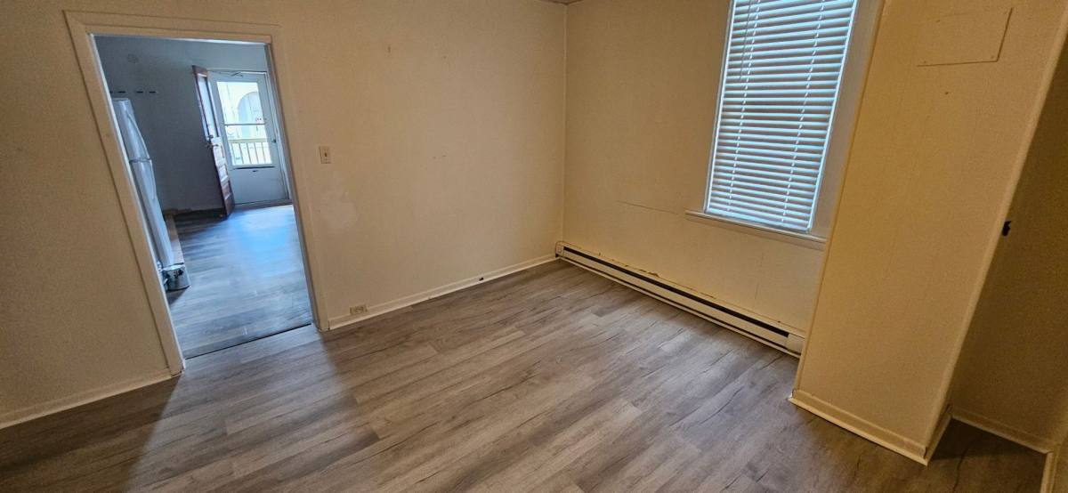 Apartment for rent at 401-403 Arch St, Cumberland, MD 21502