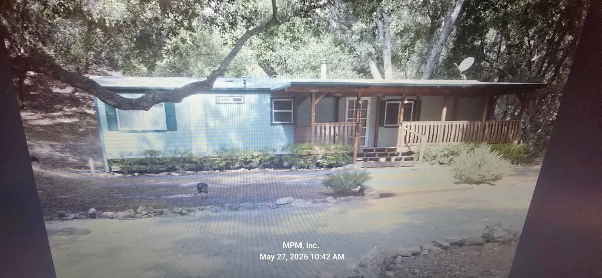 House for rent at 990 Niderer Rd, Paso Robles, CA 93446